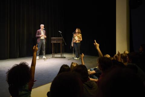 Max Wagner (Geschäftsführer der Beisheim Stíftung) und Andrea Gronemeyer (Intendantin der Schauburg) eröffnen das Labor